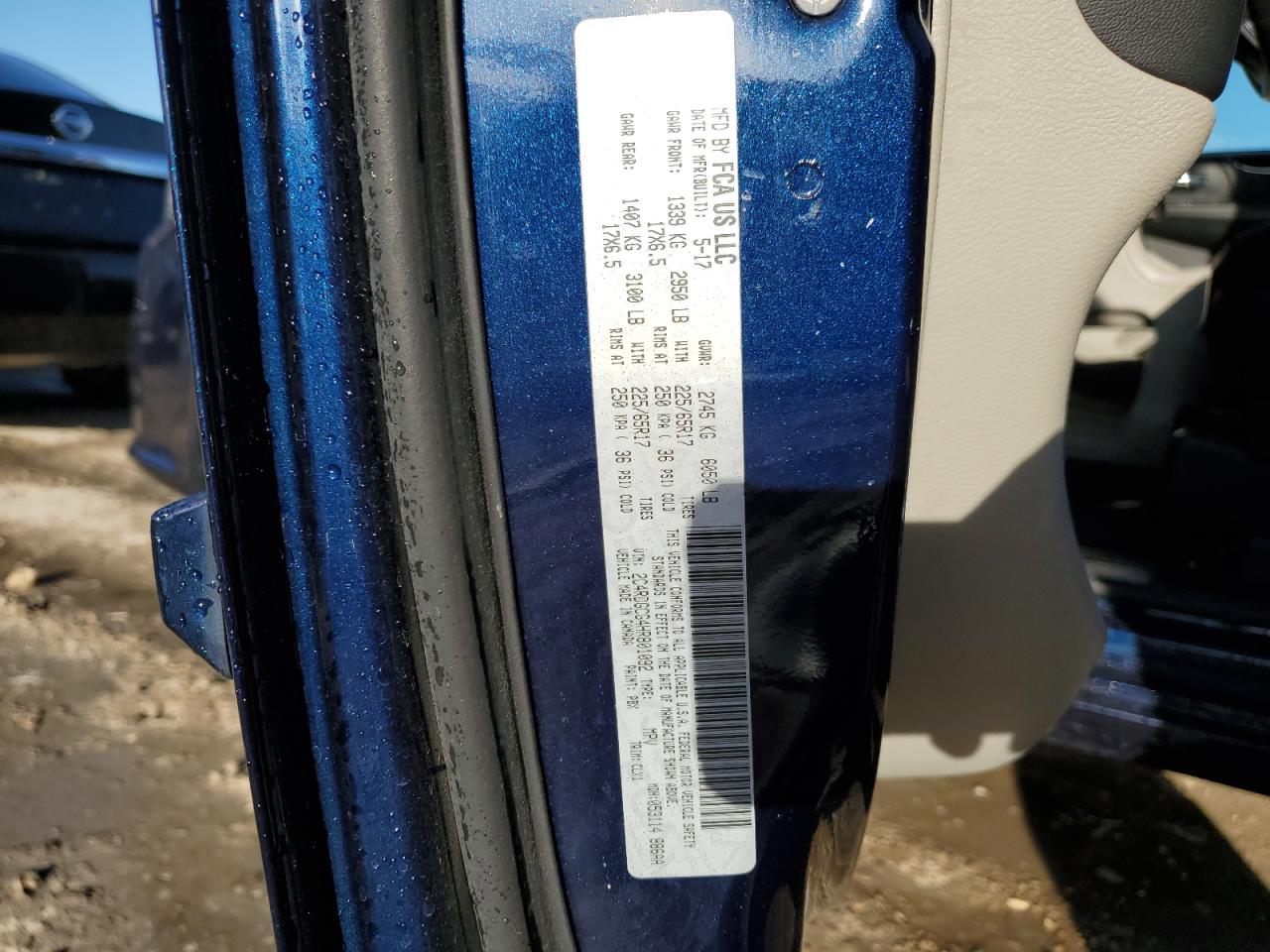 2017 Dodge Caravan VIN 2C4RDGCG4HR801092 Copart auction photo, side / front end damage thumbnail 14