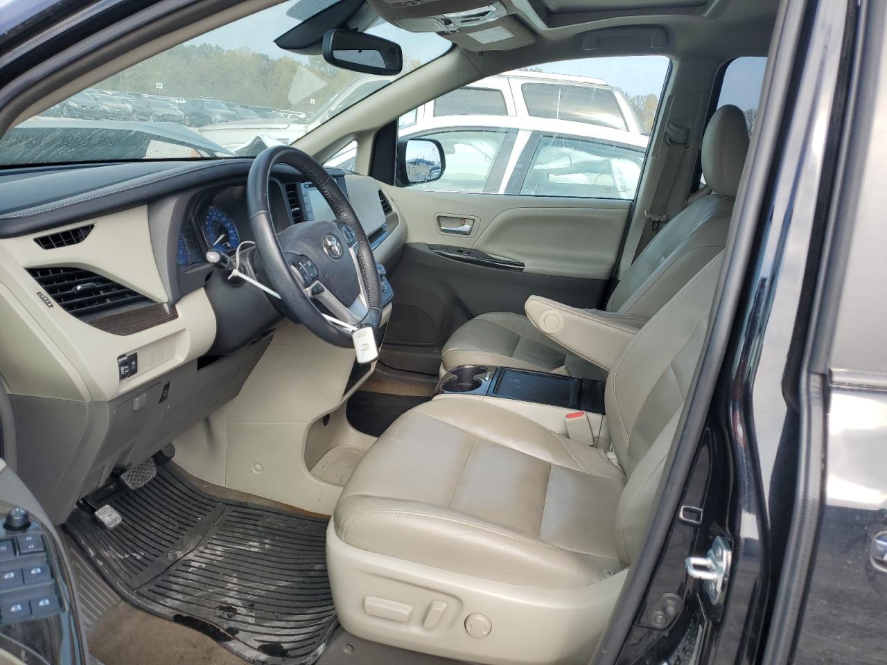 2018 Toyota Sienna VIN 5TDYZ3DC2JS909757 Copart auction photo, front end damage thumbnail 7