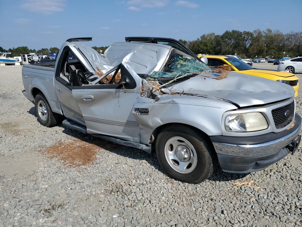 2001 Ford F-150 VIN 1FTRW07W81KD90349 Copart auction photo, all over damage thumbnail 4