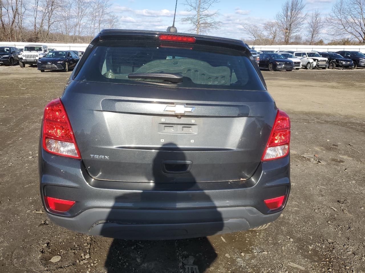 2020 Chevrolet Trax VIN 3GNCJKSB4LL272876 Copart auction photo, all over damage thumbnail 6