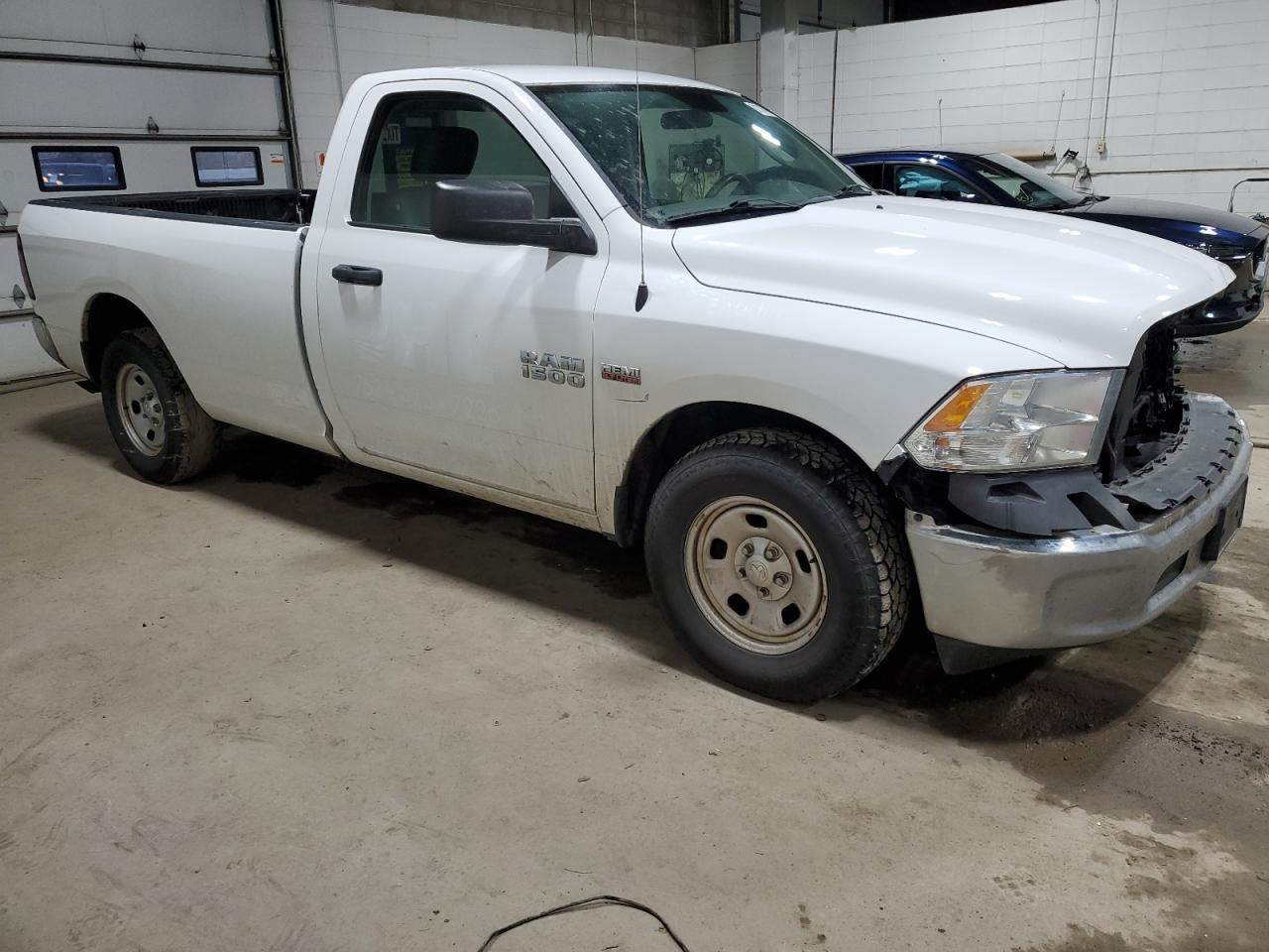 2017 RAM 1500 VIN 3C6JR6DT1HG675260 Copart auction photo, front end damage thumbnail 4