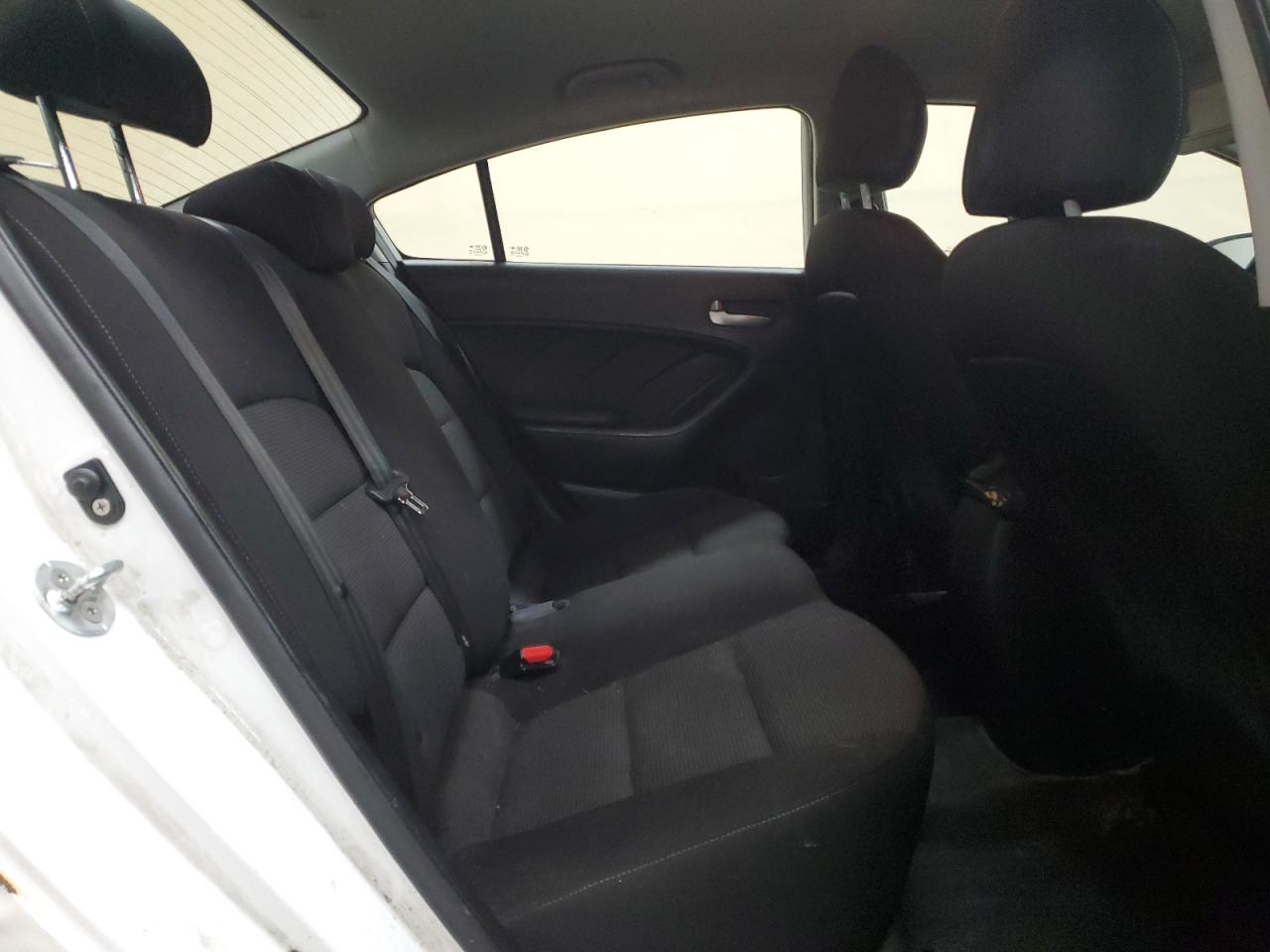 2017 KIA Forte VIN 3KPFK4A75HE047230 Copart auction photo, front end / rear end damage thumbnail 10