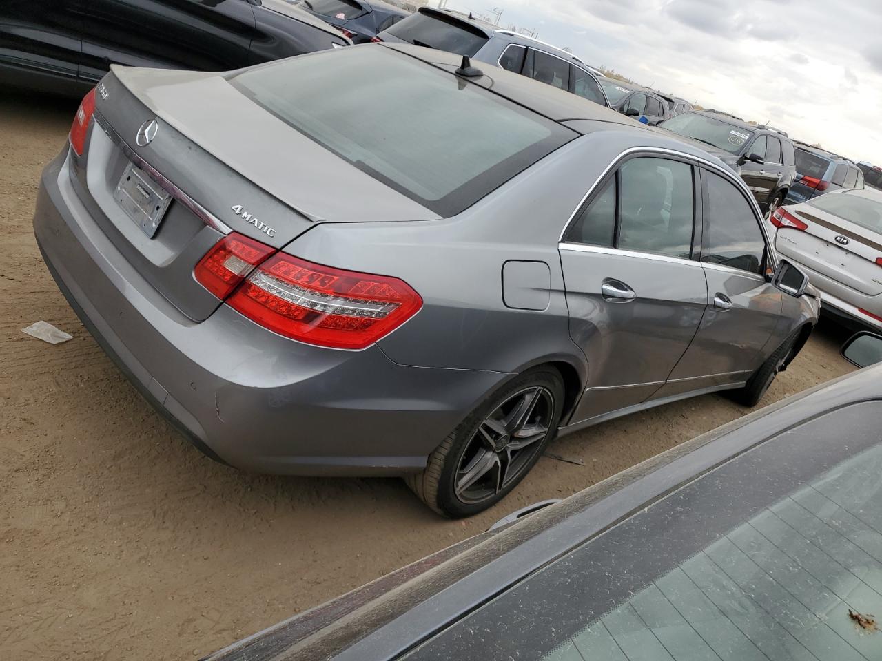 2011 Mercedes-Benz E-klasse VIN WDDHF8HB6BA301333 Copart auction photo, front end damage thumbnail 3