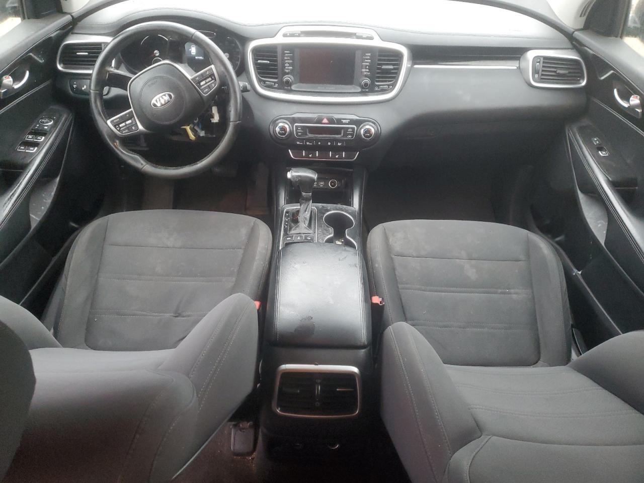 2019 KIA Sorento VIN 5XYPGDA33KG574504 Copart auction photo, vandalism / all over damage thumbnail 8