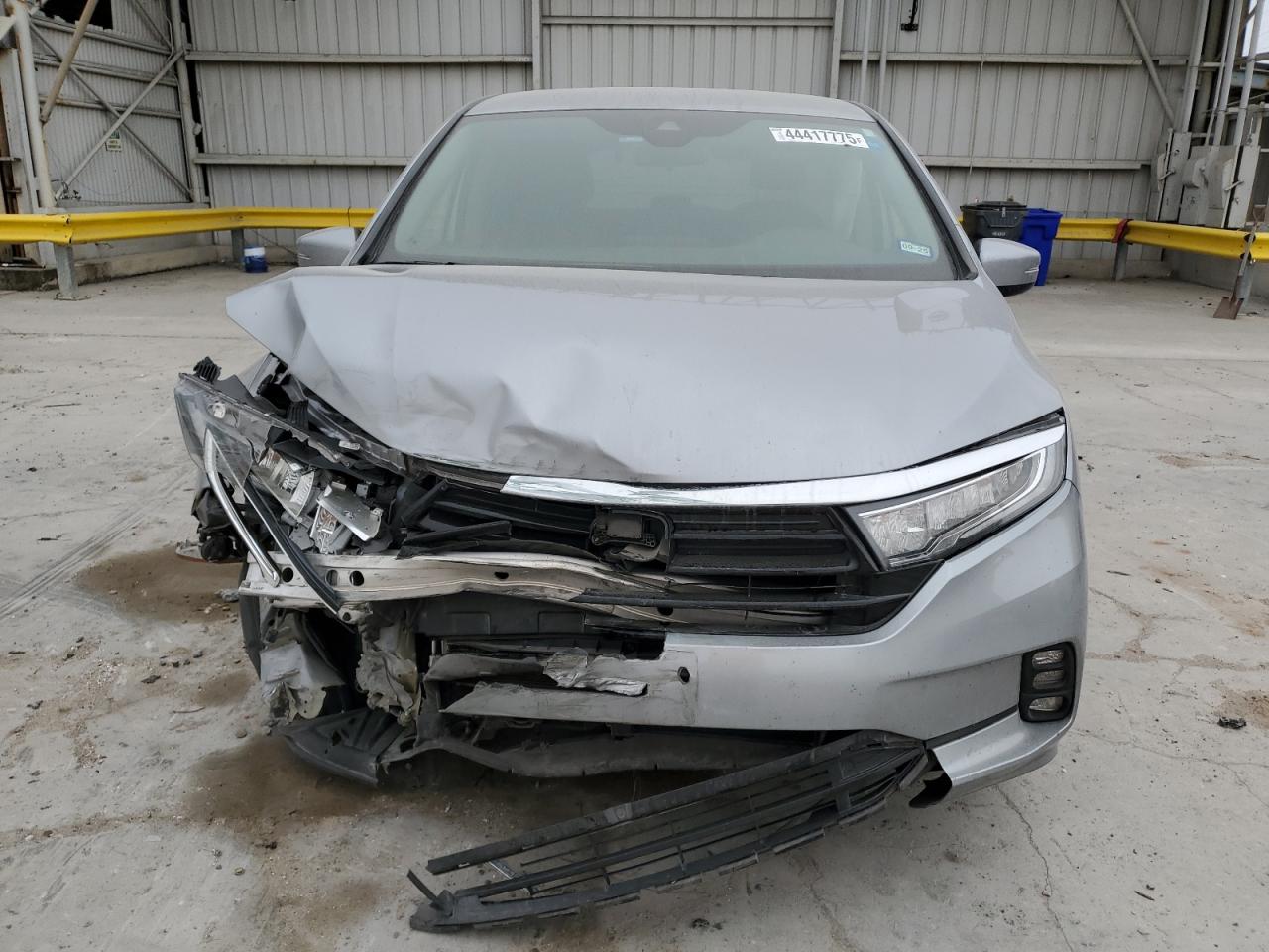 2021 Honda Odyssey VIN 5FNRL6H57MB040939 Copart auction photo, all over damage thumbnail 5