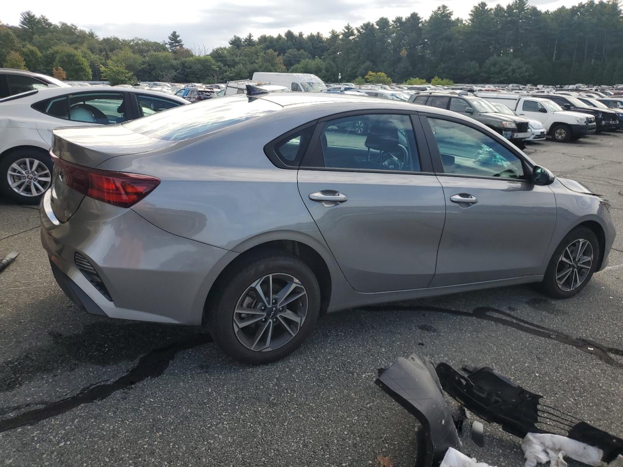 2024 KIA Forte VIN 3KPF24AD5RE748938 Copart auction photo, front end damage thumbnail 3