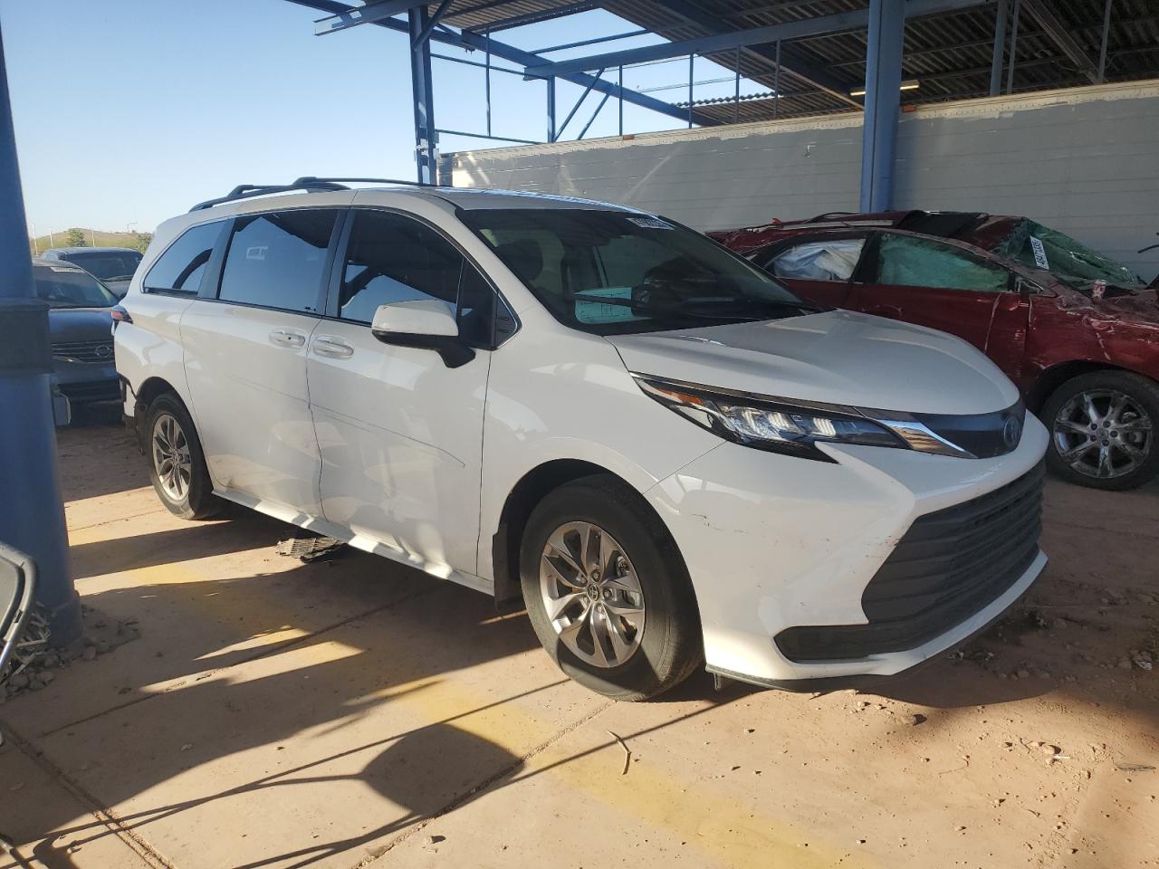 2022 Toyota Sienna VIN 5TDKSKFCXNS063739 Copart auction photo, rear end damage thumbnail 4