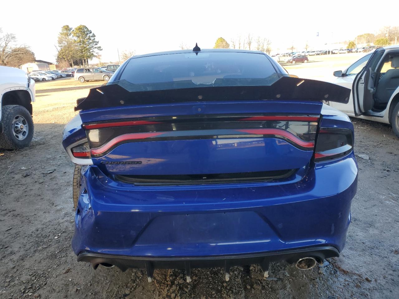 2019 Dodge Charger VIN 2C3CDXGJ7KH635597 Copart auction photo, side / rear end damage thumbnail 6