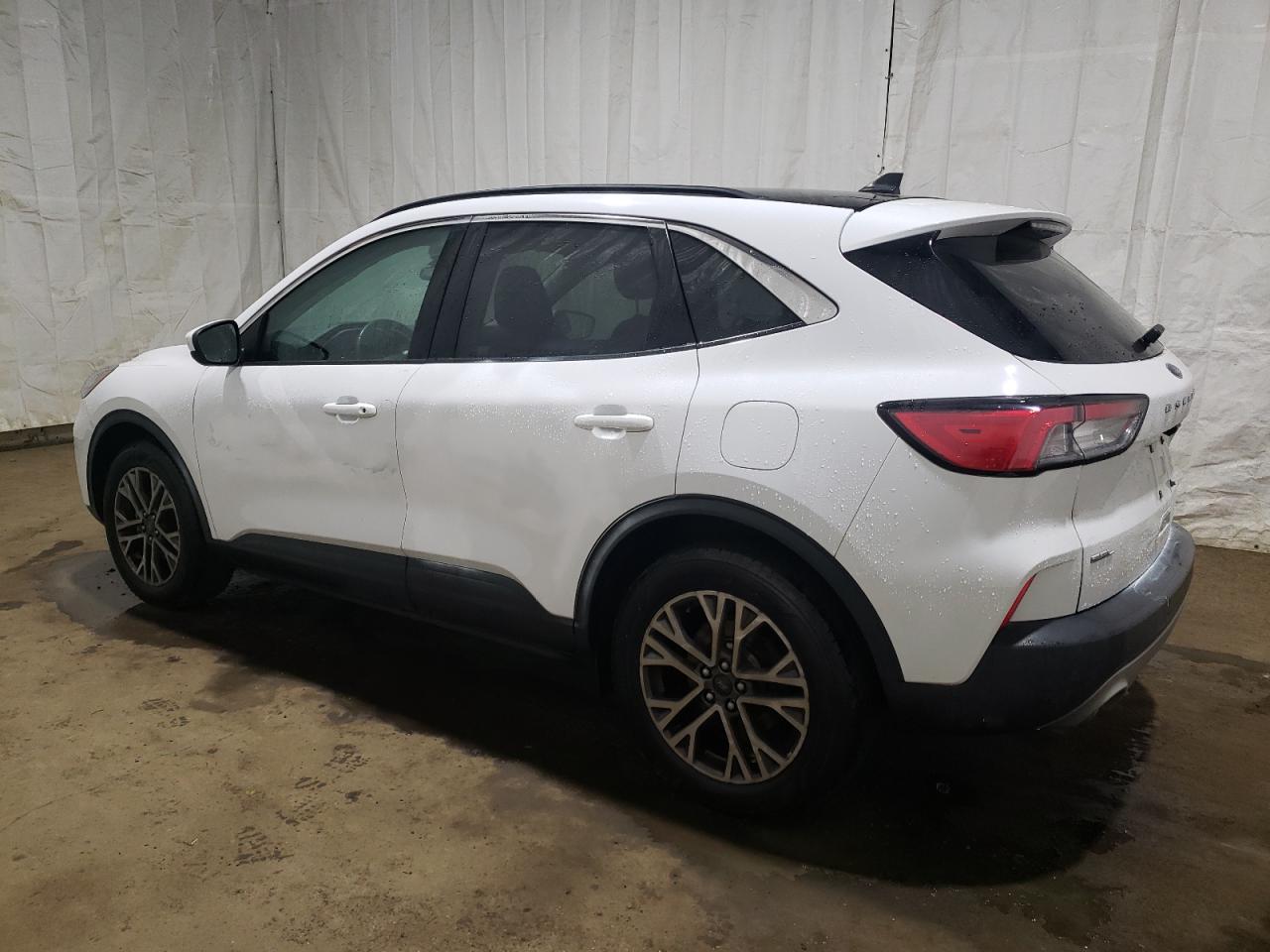 2022 Ford Escape VIN 1FMCU9H66NUA79149 Copart auction photo, normal wear damage thumbnail 2
