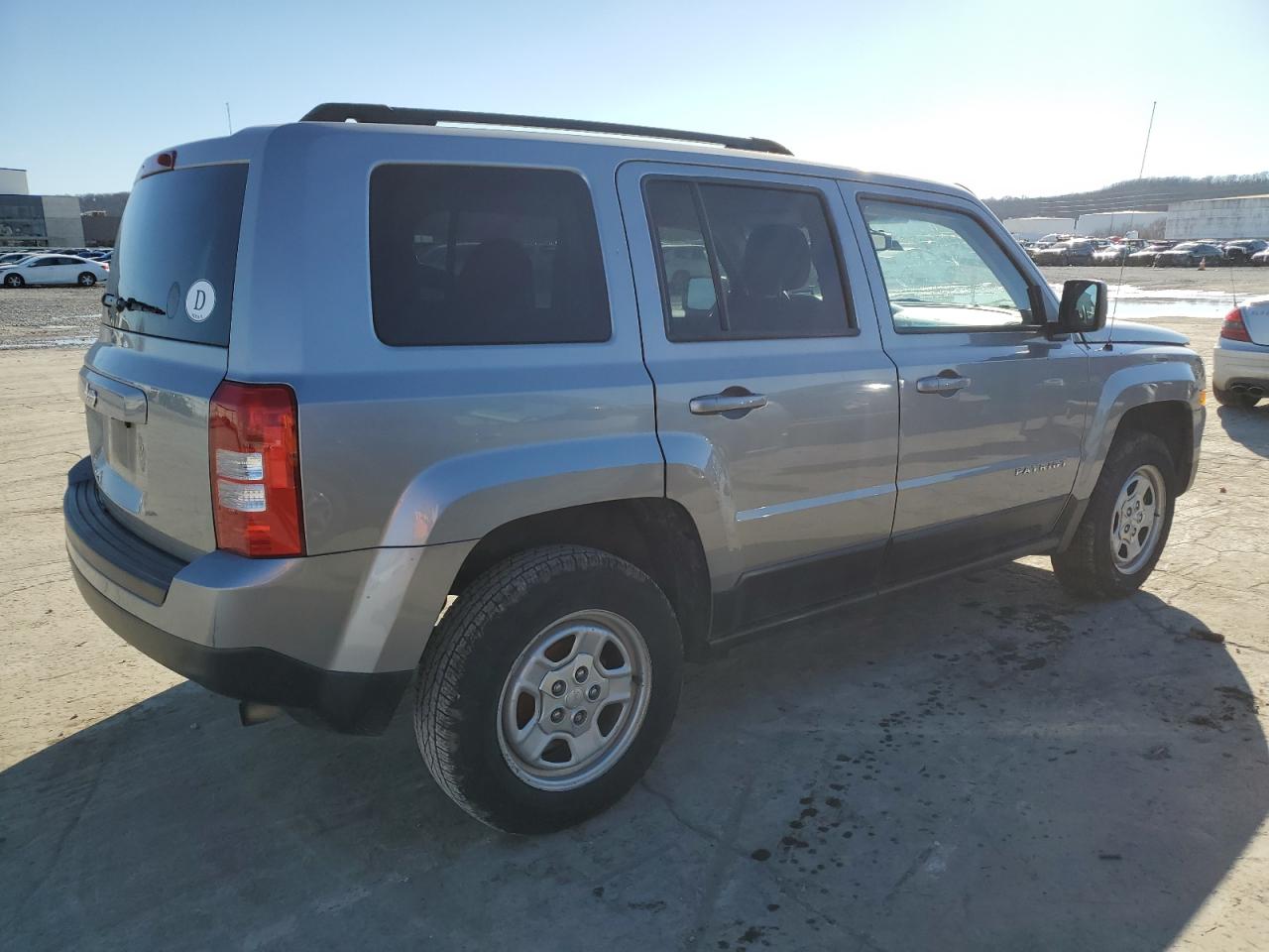 2017 Jeep Liberty (Patriot) VIN 1C4NJPBA9HD116318 Copart auction photo, front end / minor dent/scratches damage thumbnail 3
