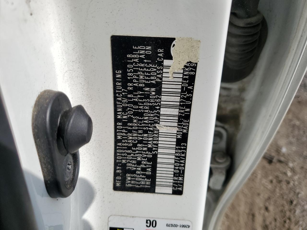 2018 Toyota Corolla VIN 5YFBURHE5JP754562 Copart auction photo, front end / minor dent/scratches damage thumbnail 15