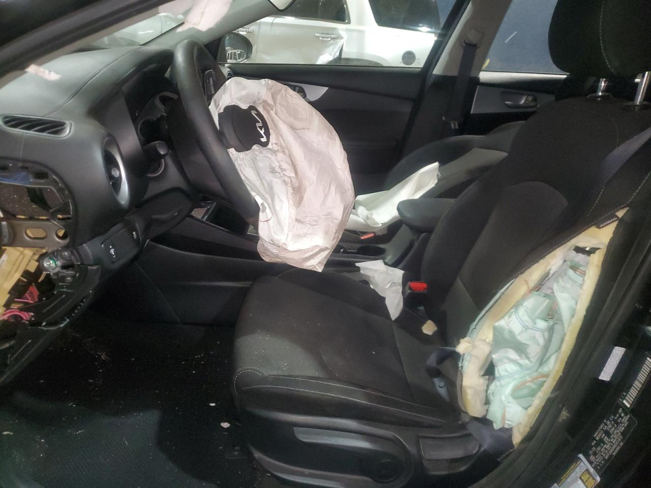 2024 KIA Forte VIN 3KPF24ADXRE811872 Copart auction photo, front end / side damage thumbnail 7