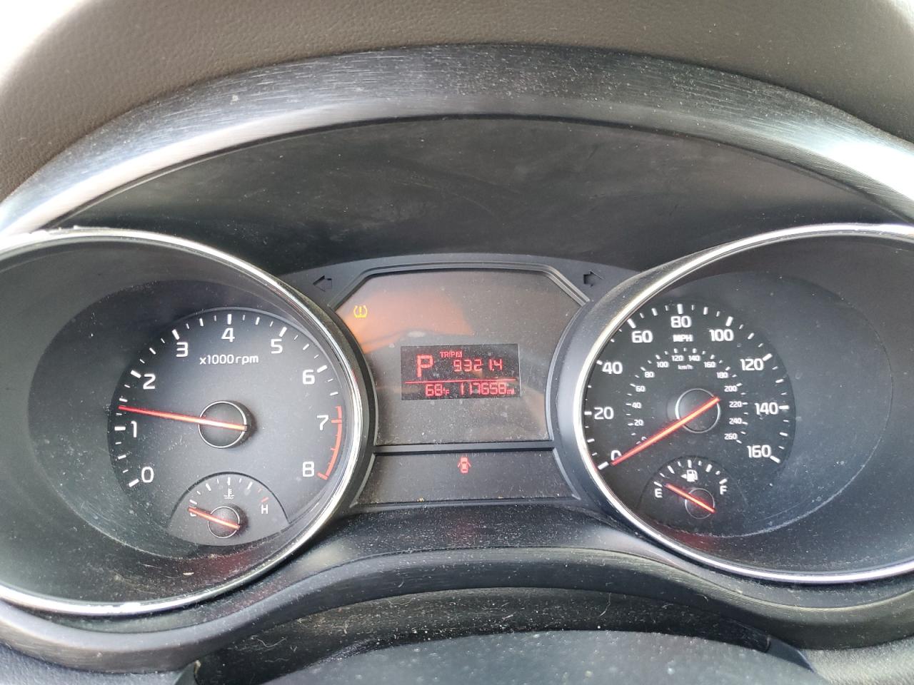2016 KIA Sedona VIN KNDMB5C18G6171390 Copart auction photo, minor dent/scratches damage thumbnail 9