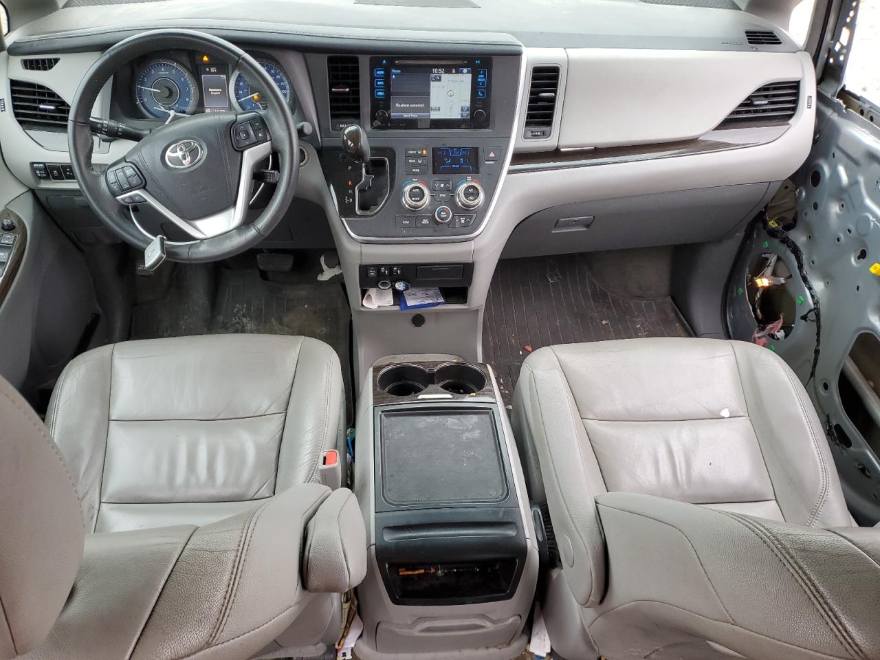 2017 Toyota Sienna VIN 5TDYZ3DC0HS811451 Copart auction photo, side / front end damage thumbnail 8