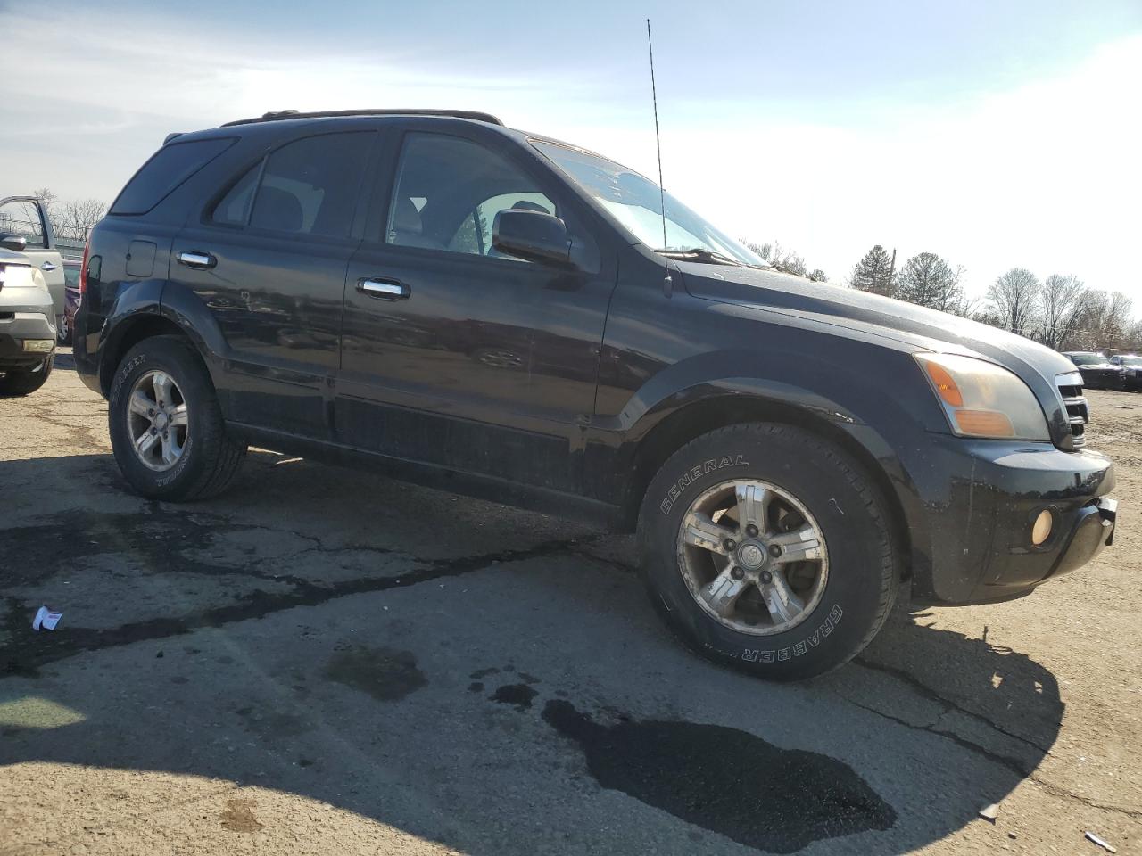 2007 KIA Sorento VIN KNDJC736075685439 Copart auction photo, front end damage thumbnail 4