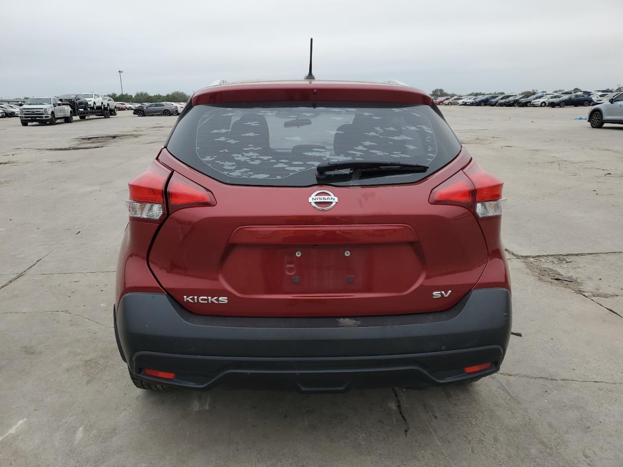 2018 Nissan Kicks VIN 3N1CP5CU2JL533060 Copart auction photo, side / minor dent/scratches damage thumbnail 6