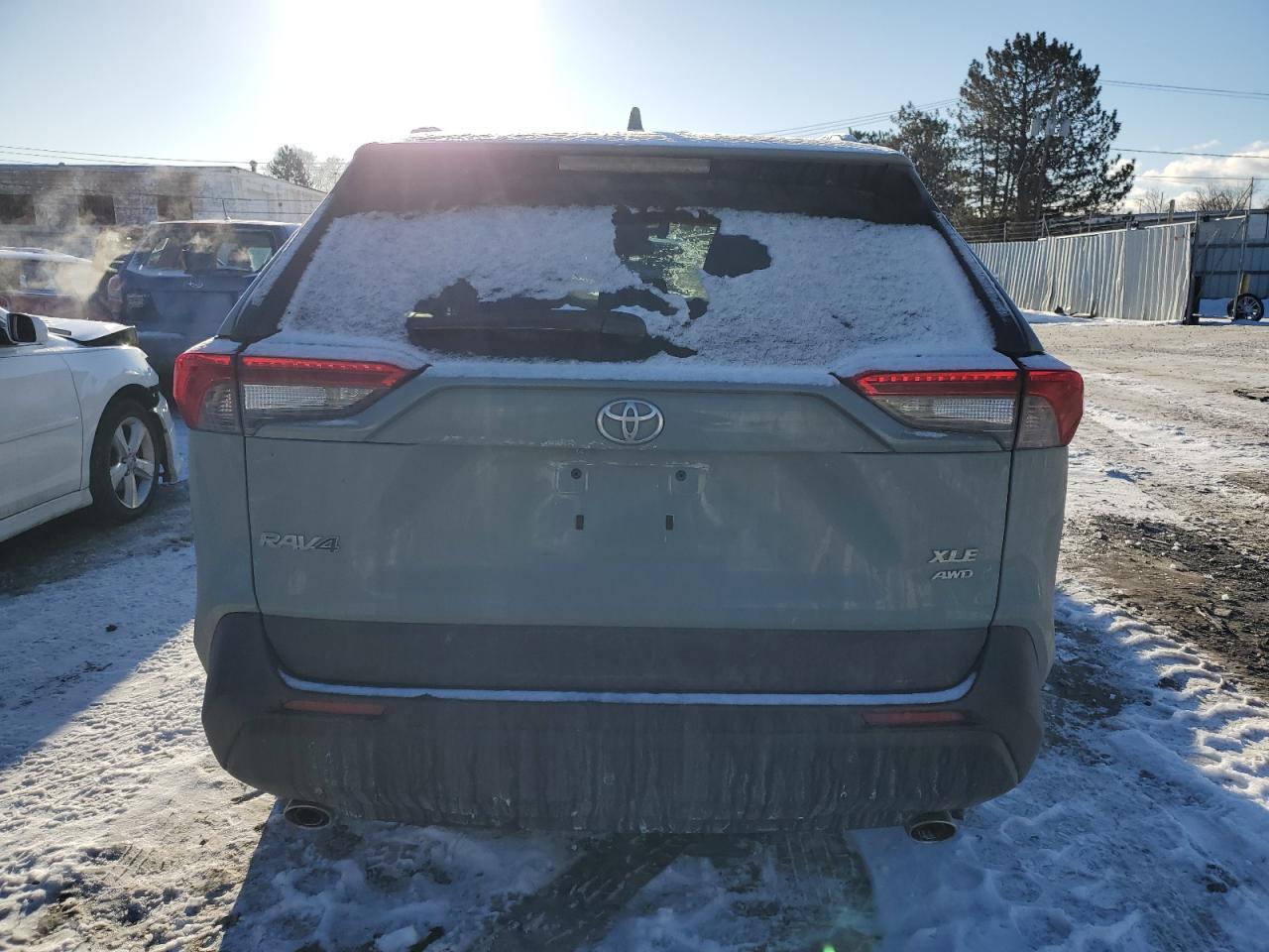 2021 Toyota RAV 4 VIN 2T3P1RFV6MW223356 Copart auction photo, front end damage thumbnail 6