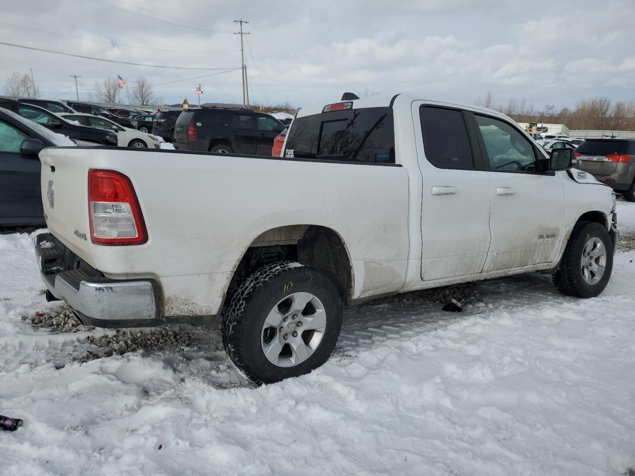 2021 RAM 1500 VIN 1C6SRFBT5MN786712 Copart auction photo, front end / side damage thumbnail 3