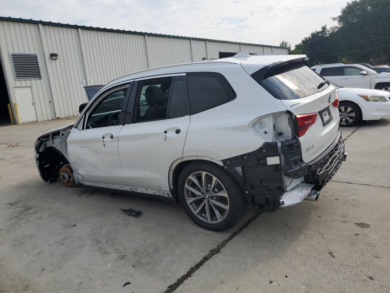 2019 BMW X3 VIN 5UXTR7C57KLR48964 Copart auction photo, front end damage thumbnail 2
