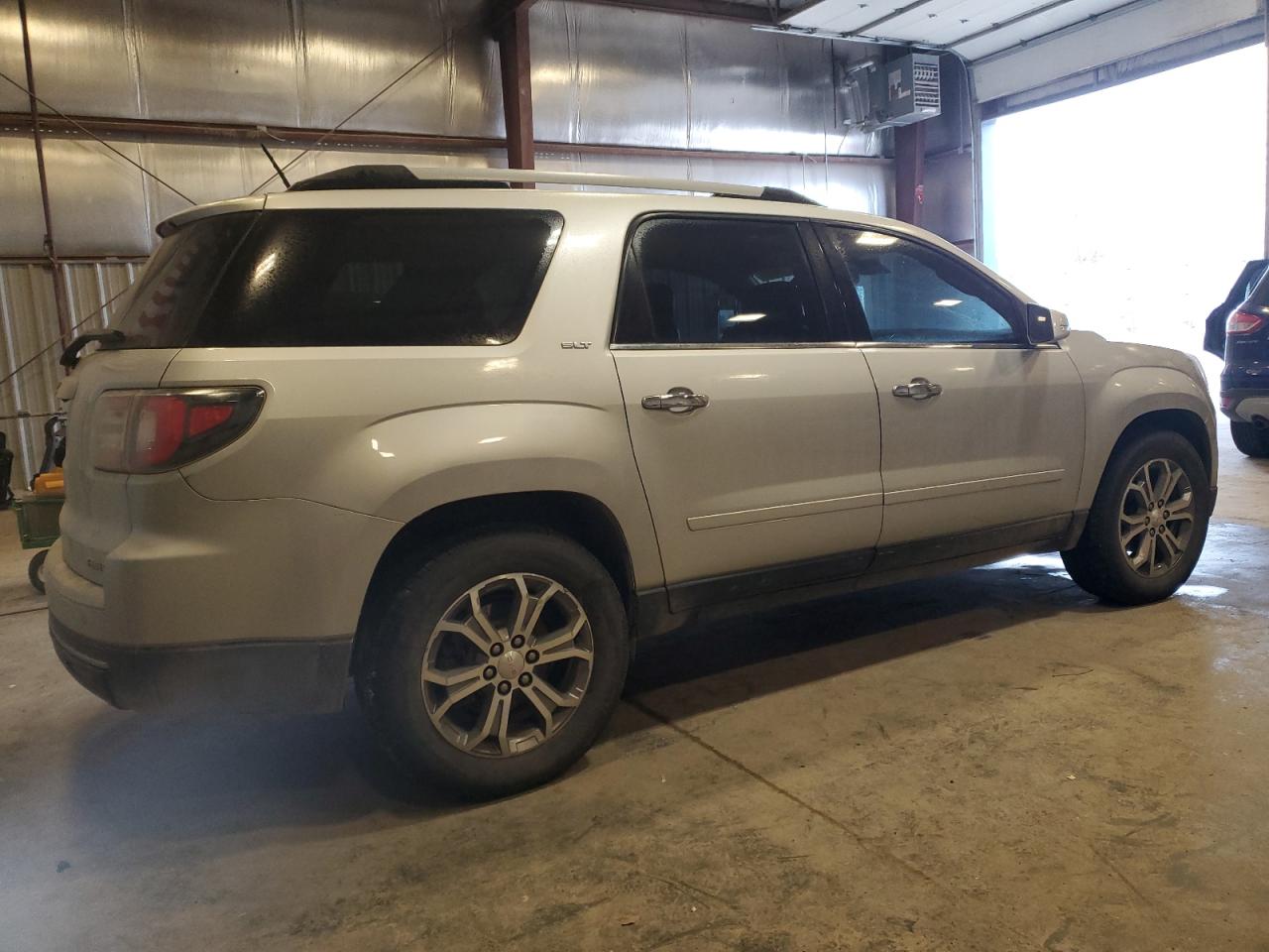 2016 GMC Acadia VIN 1GKKVSKD4GJ163281 Copart auction photo, front end damage thumbnail 3