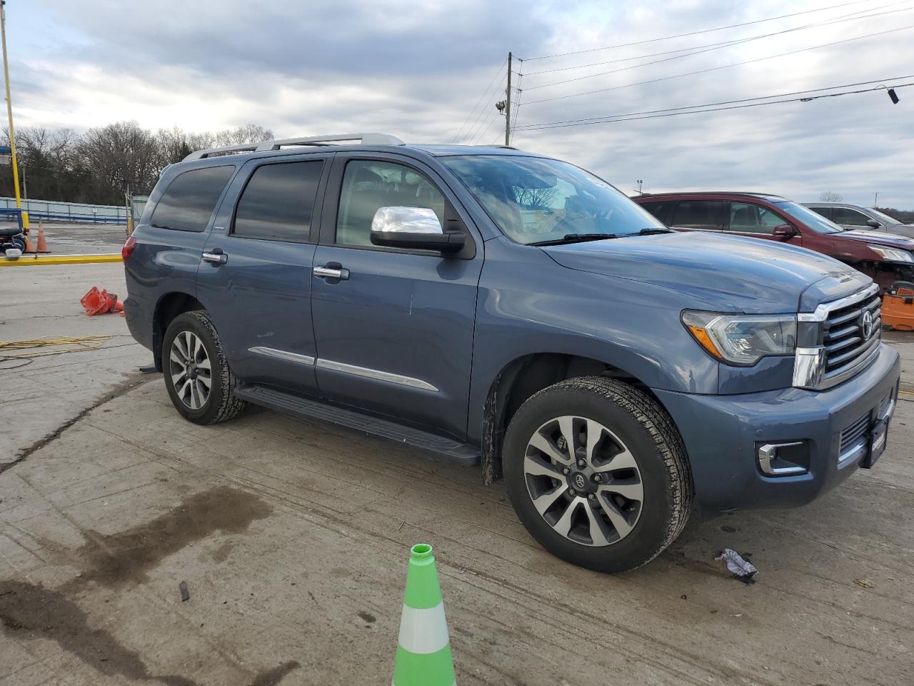 2021 Toyota Sequoia VIN 5TDFY5A10MS075551 Copart auction photo, vandalism damage thumbnail 4