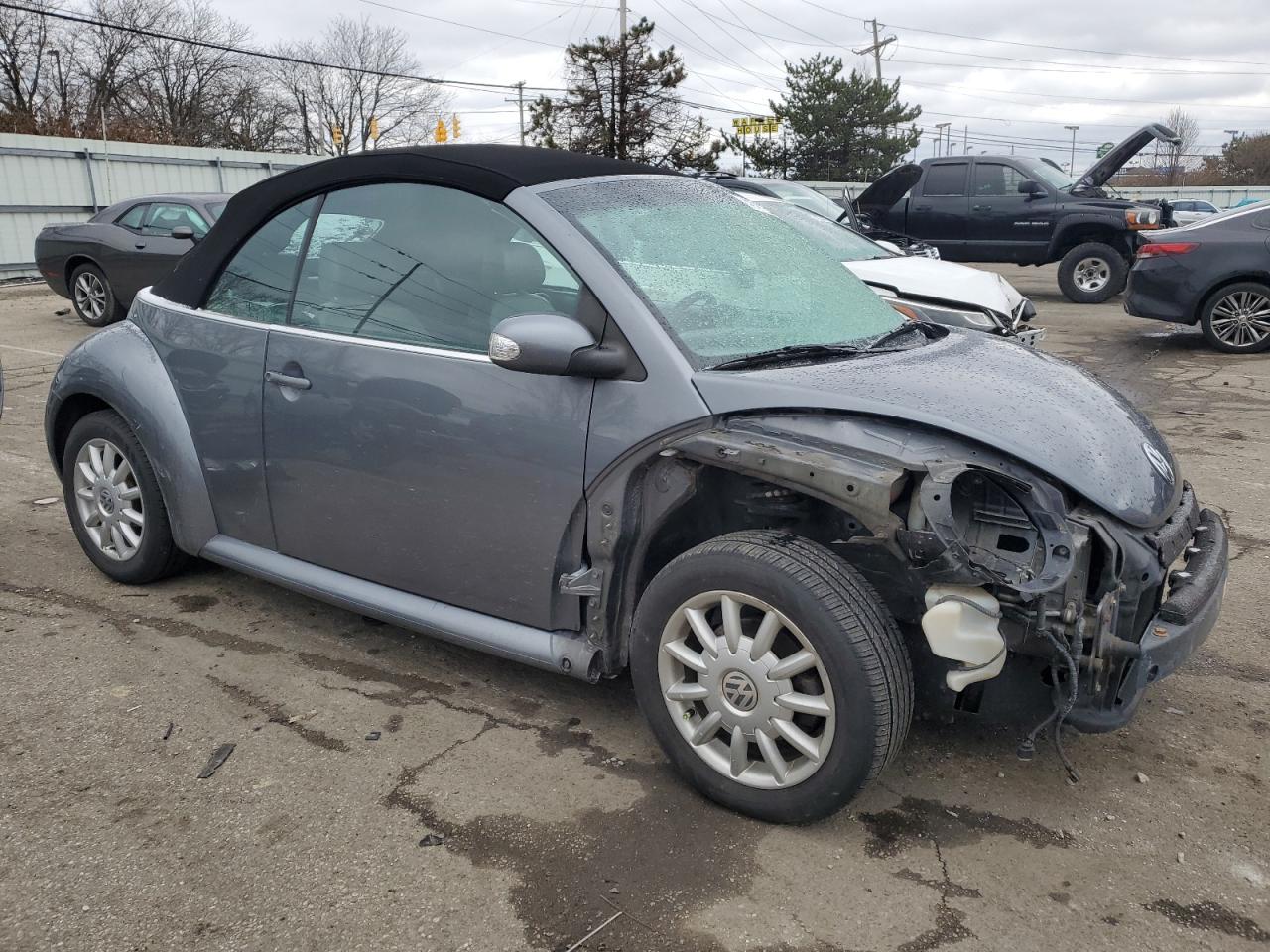 2005 Volkswagen Beetle VIN 3VWCM31Y35M317165 Copart auction photo, front end damage thumbnail 4