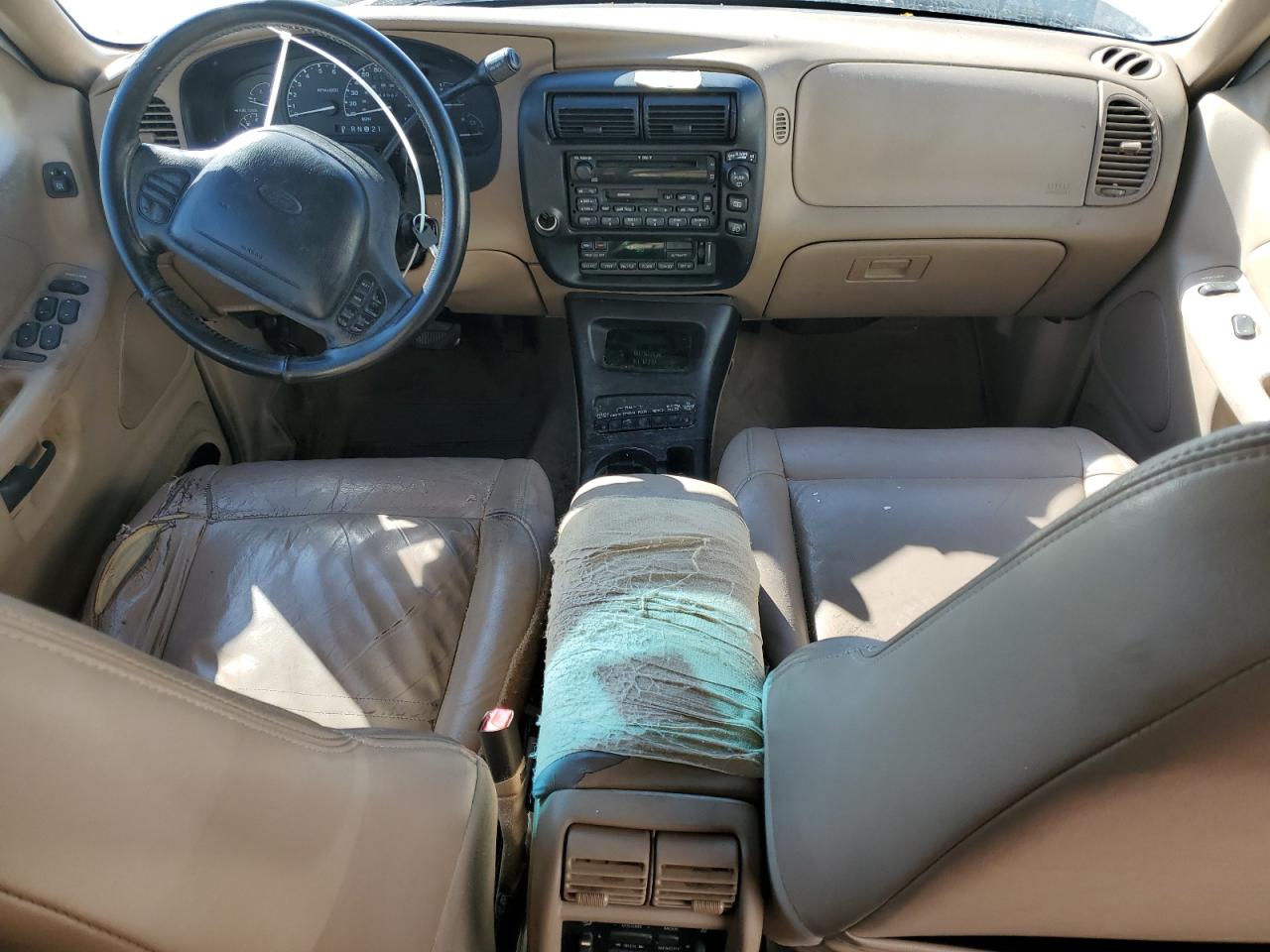 1999 Ford Explorer VIN 1FMZU32E8XUA72715 Copart auction photo, front end / side damage thumbnail 8