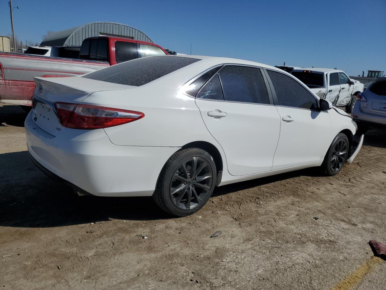 2015 Toyota Camry VIN 4T1BF1FK6FU075319 Copart auction photo, front end / side damage thumbnail 3
