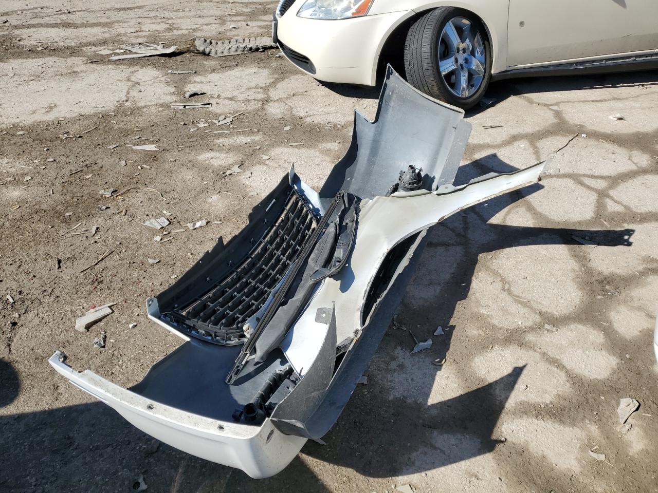 2016 Chrysler Town & Country VIN 2C4RC1CGXGR191701 Copart auction photo, front end / mechanical damage thumbnail 13