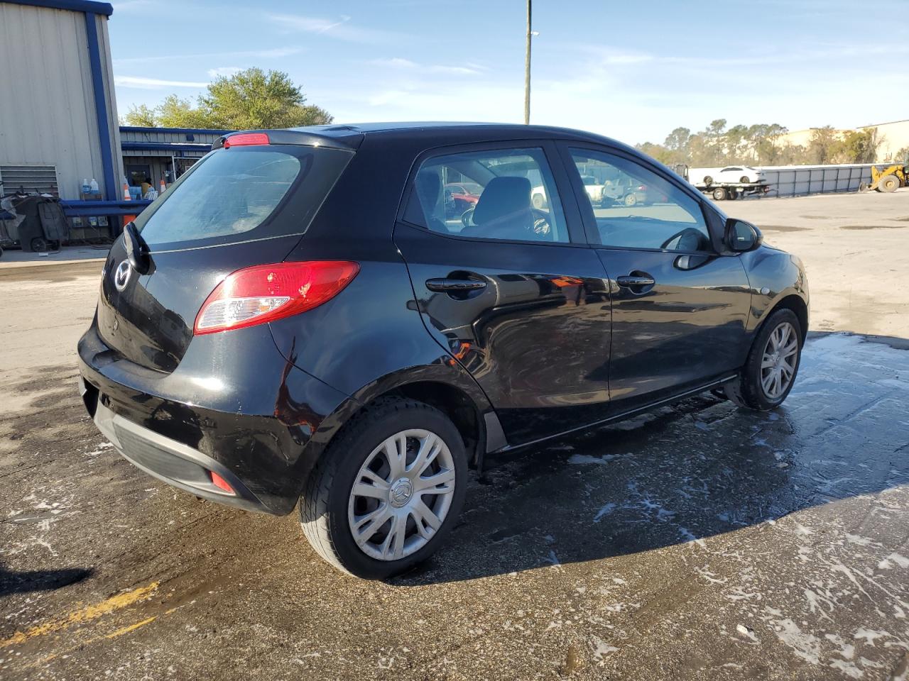 2012 Mazda 2 VIN JM1DE1KYXC0135521 Copart auction photo, side / front end damage thumbnail 3