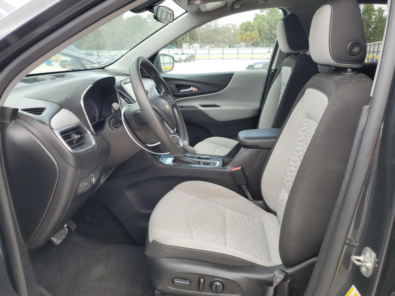 2019 Chevrolet Equinox VIN 2GNAXHEV1K6146511 Copart auction photo, rear end / minor dent/scratches damage thumbnail 7