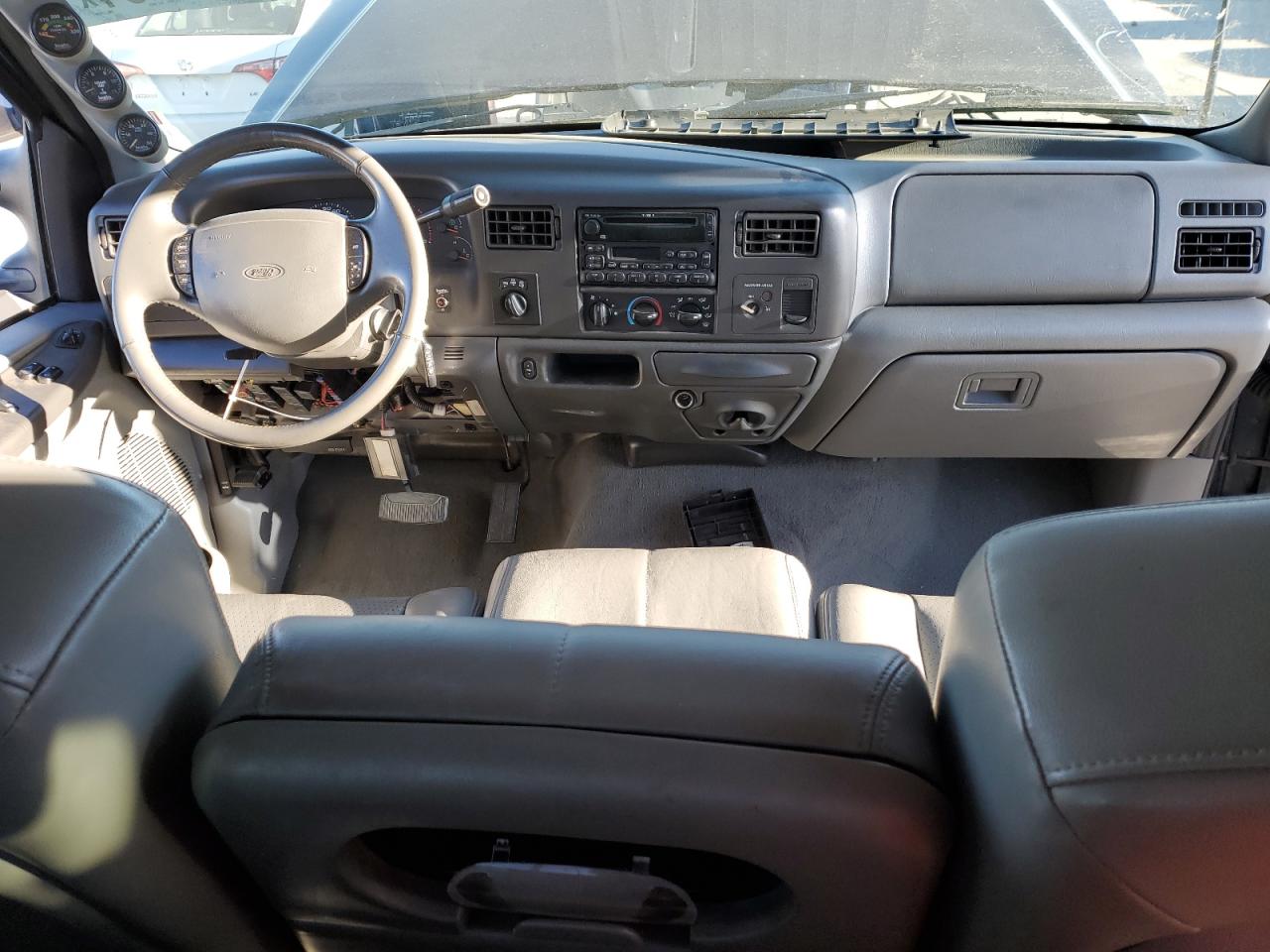 2002 Ford F250 VIN 1FTNX21FX2EC71198 Copart auction photo, all over damage thumbnail 8