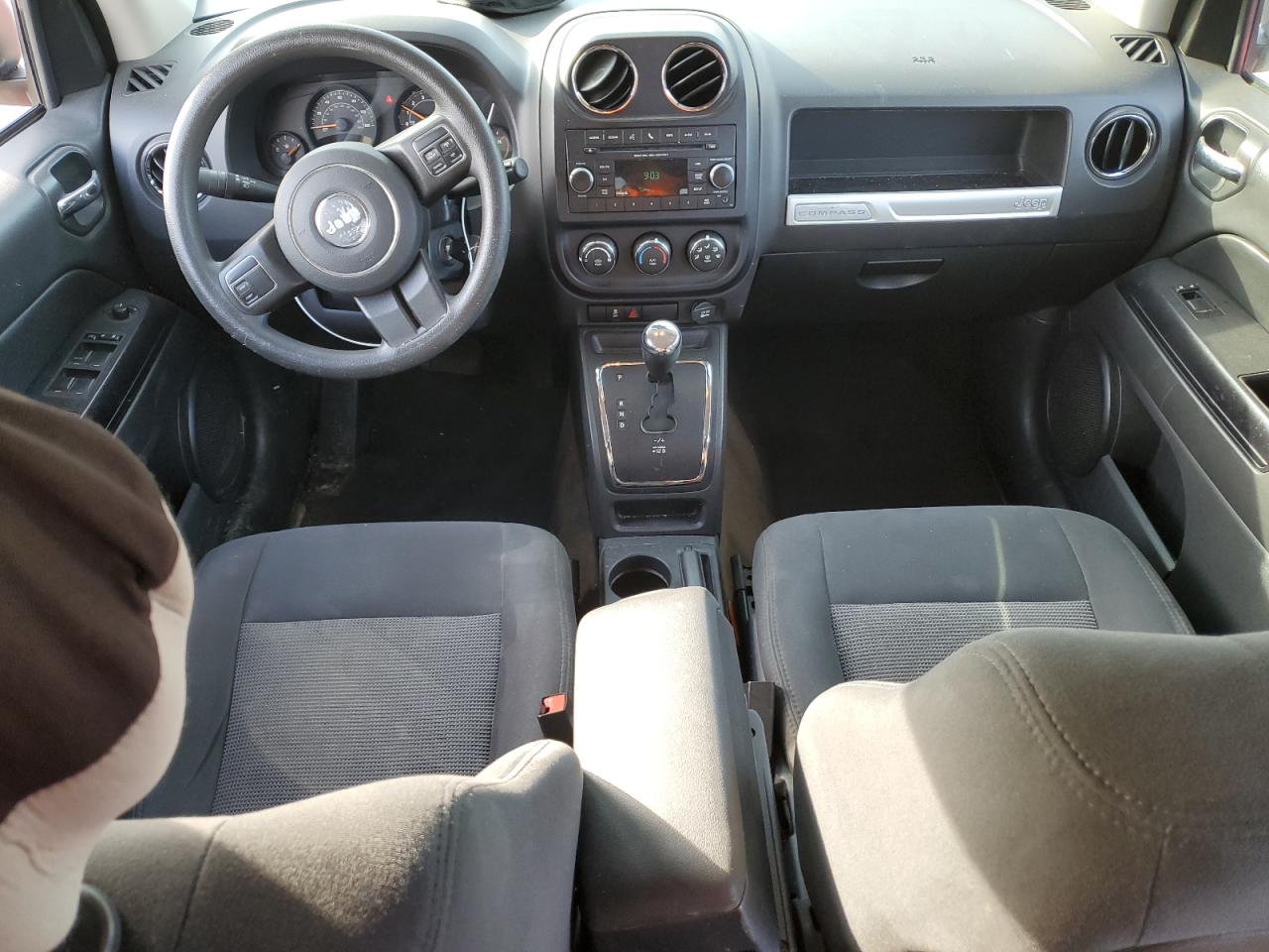 2016 Jeep Compass VIN 1C4NJDBB0GD662270 Copart auction photo, front end / minor dent/scratches damage thumbnail 8