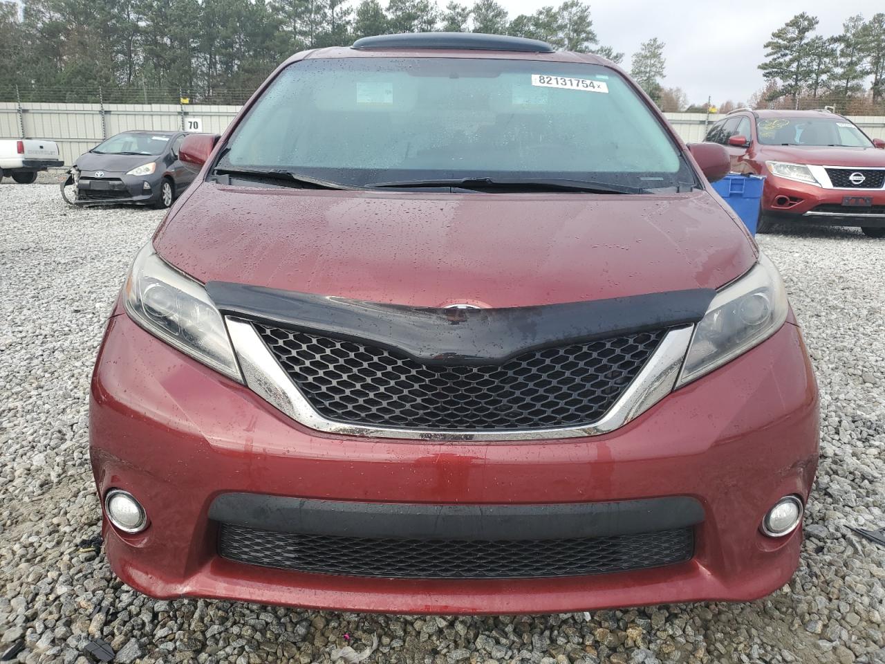 2017 Toyota Sienna VIN 5TDXZ3DC1HS786720 Copart auction photo, side / rear end damage thumbnail 5