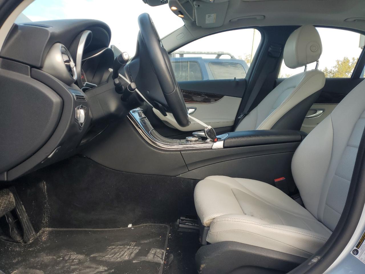 2017 Mercedes-Benz C-klasse VIN 55SWF4JB6HU202756 Copart auction photo, front end damage thumbnail 7