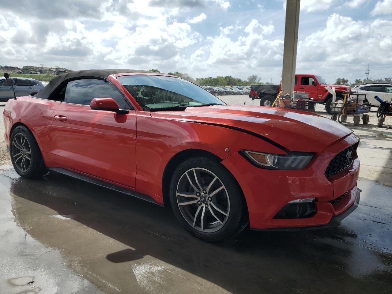 2015 Ford Mustang VIN 1FATP8UH1F5426546 Copart auction photo, front end / minor dent/scratches damage thumbnail 4