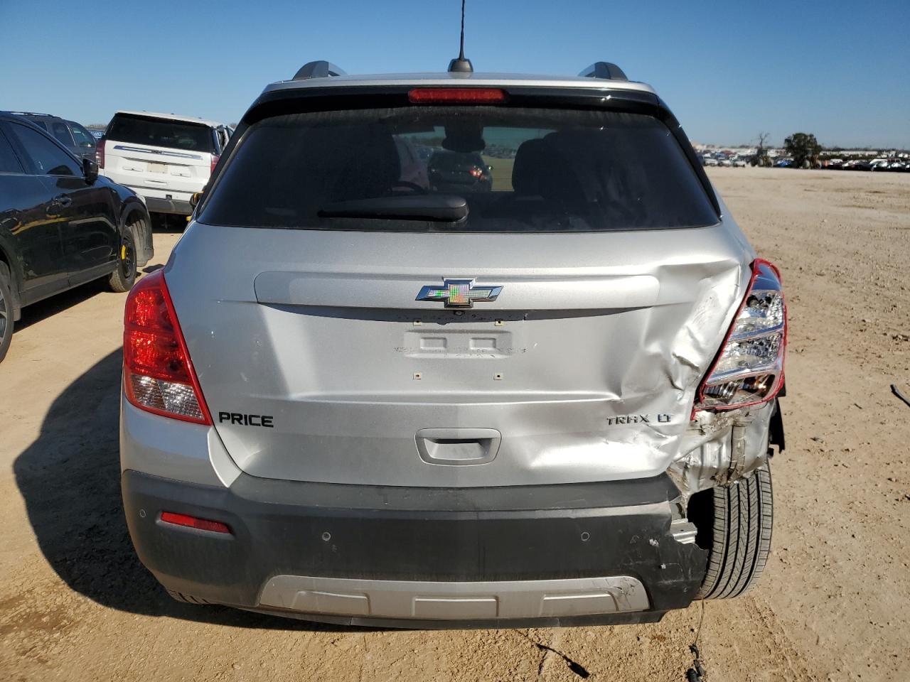 2015 Chevrolet Trax VIN 3GNCJLSB9FL239771 Copart auction photo, rear end / minor dent/scratches damage thumbnail 6