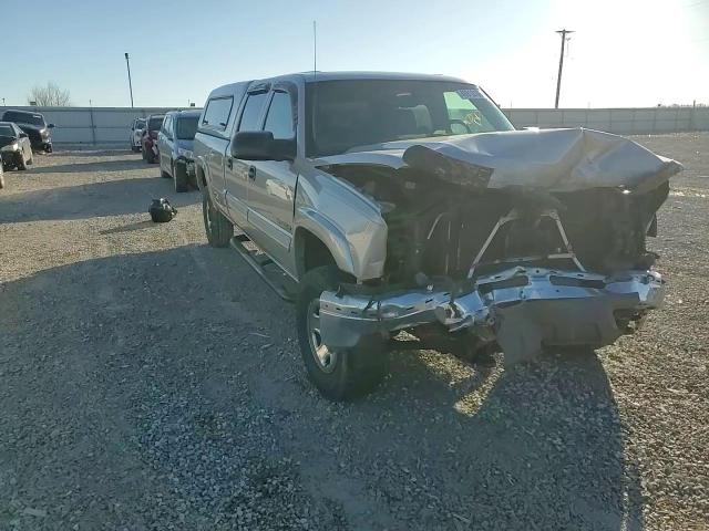 2005 Chevrolet Silverado VIN 1GCHK23U05F973102 Copart auction photo, front end damage thumbnail 10
