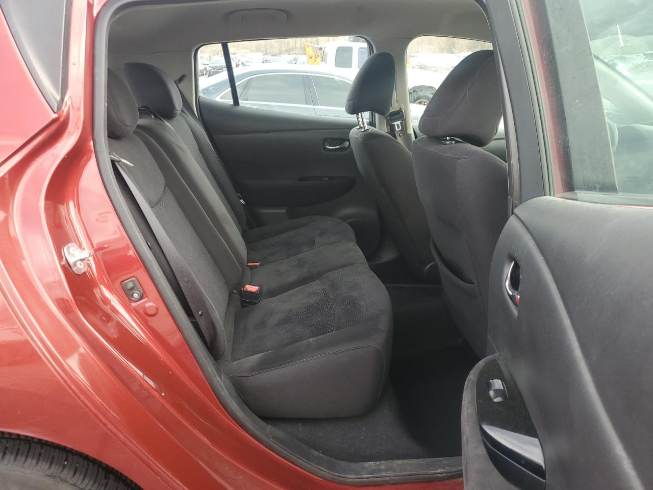 2015 Nissan Leaf VIN 1N4AZ0CP4FC330515 Copart auction photo, front end damage thumbnail 10