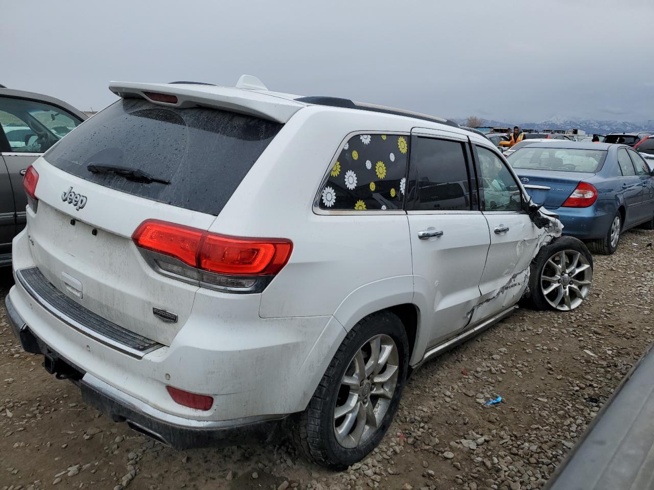 2014 Jeep Grand Cherokee VIN 1C4RJFJG3EC556974 Copart auction photo, front end / side damage thumbnail 3