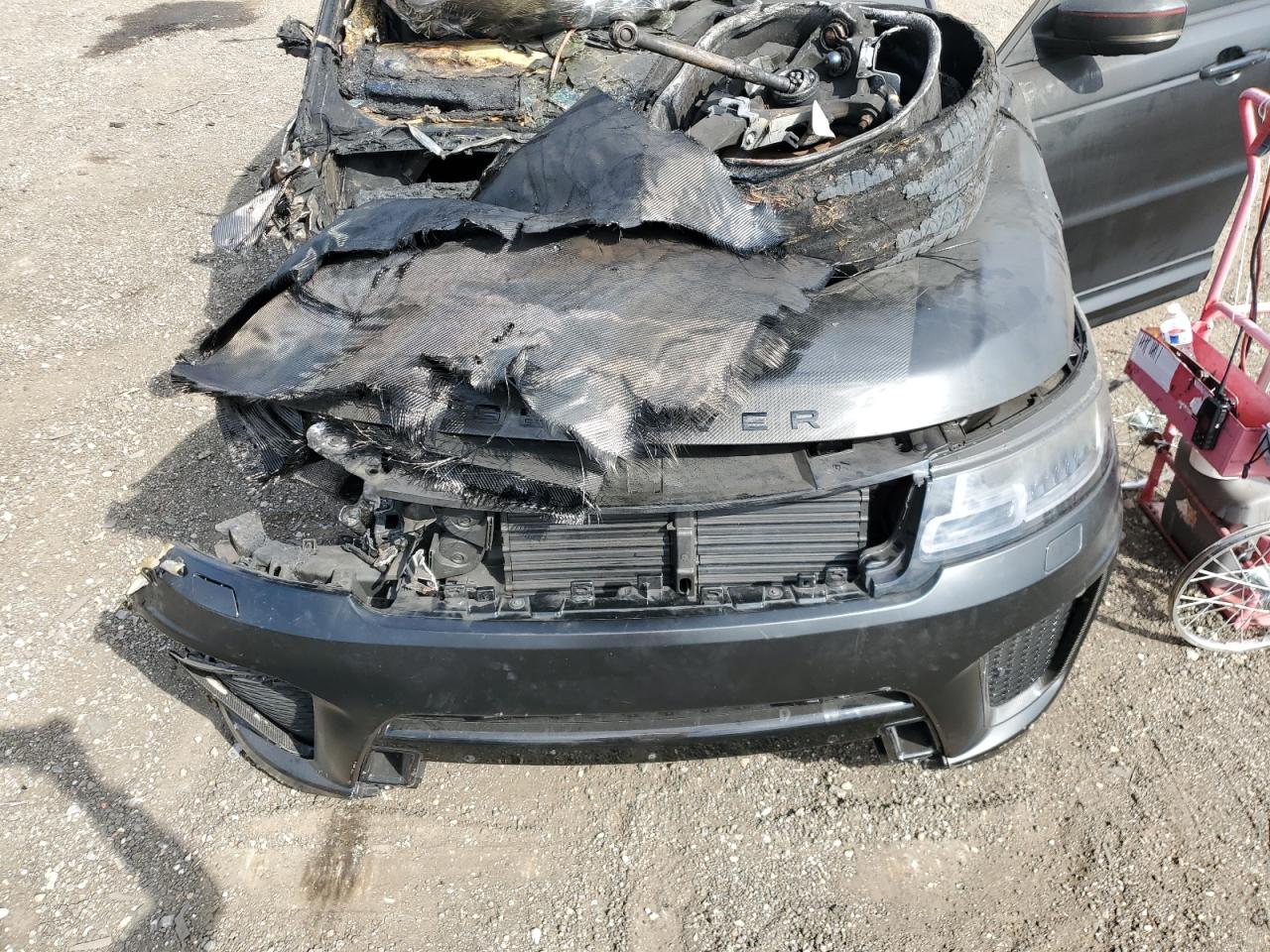 2019 Land Rover Range Rover VIN SALWZ2SE0KA843965 Copart auction photo, burn - engine / burn - interior damage thumbnail 12