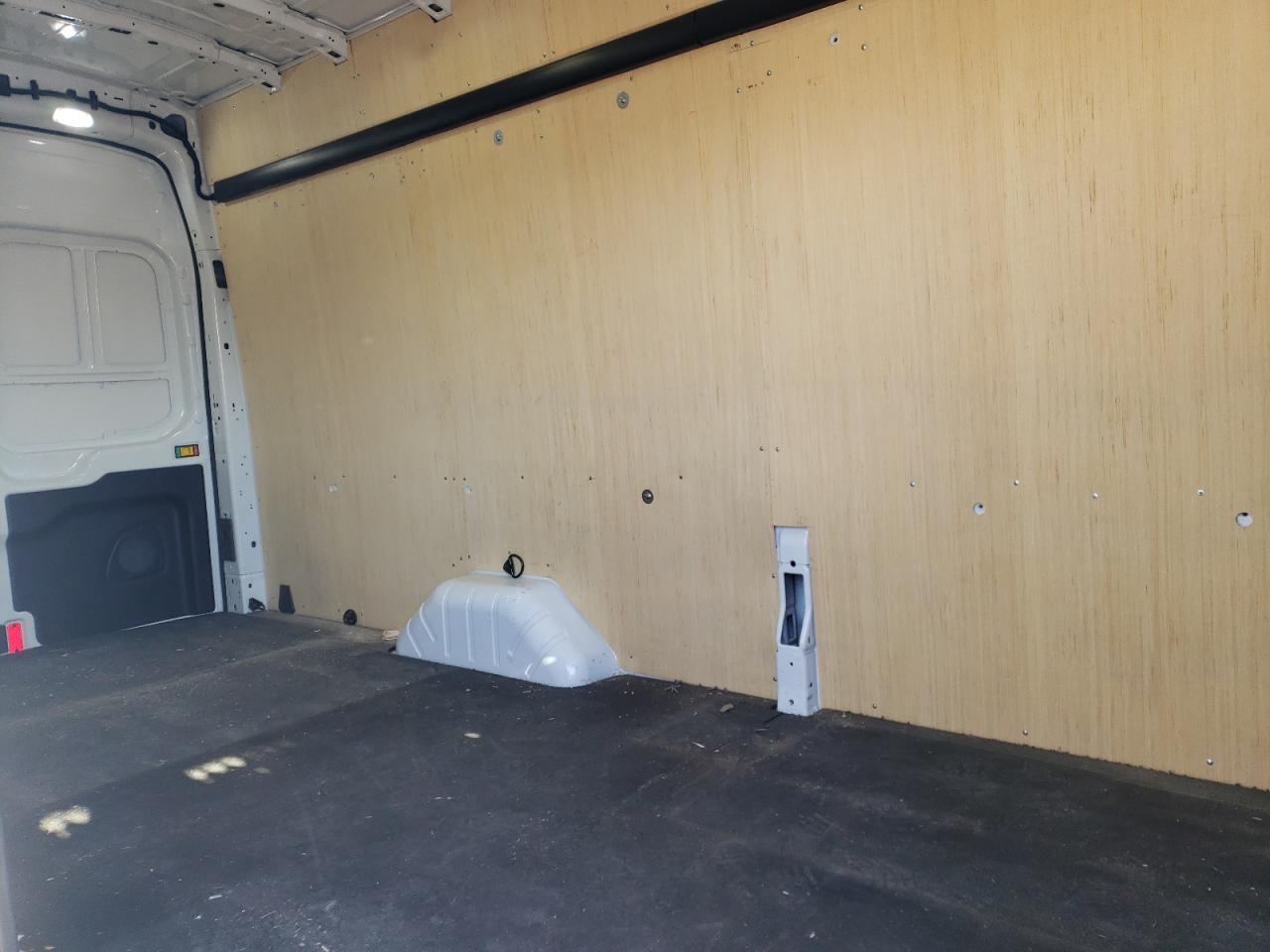 2020 Ford Transit VIN 1FTBR3X81LKA68621 Copart auction photo, rear end / side damage thumbnail 11