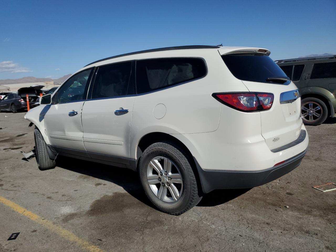 2014 Chevrolet Traverse VIN 1GNKRHKD8EJ372479 Copart auction photo, front end / side damage thumbnail 2