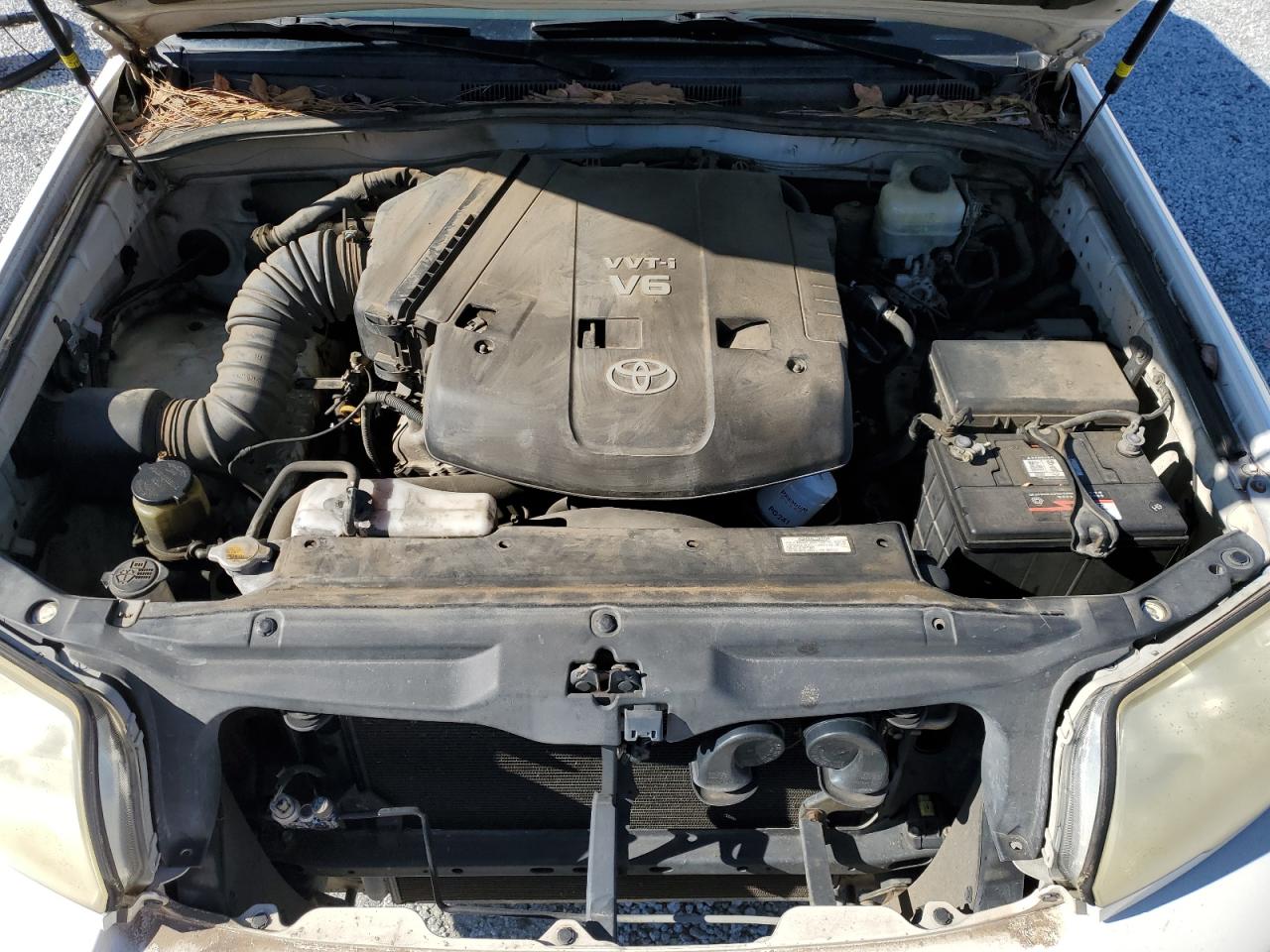 2007 Toyota 4Runner VIN JTEBU17R378101161 Copart auction photo, water/flood / rear end damage thumbnail 12