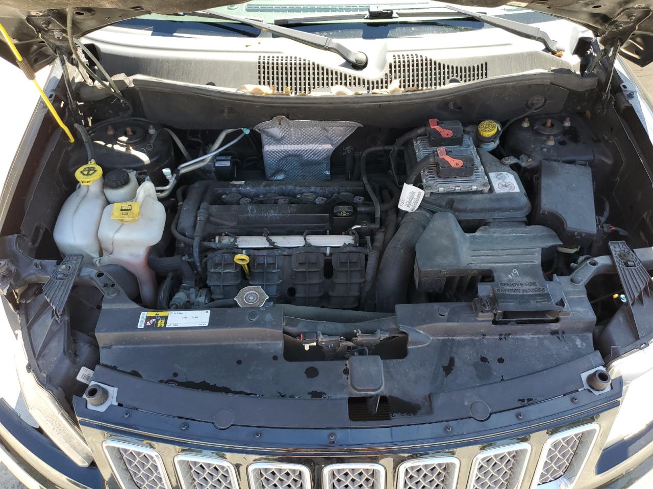2016 Jeep Compass VIN 1C4NJCEA9GD800868 Copart auction photo, side / minor dent/scratches damage thumbnail 12