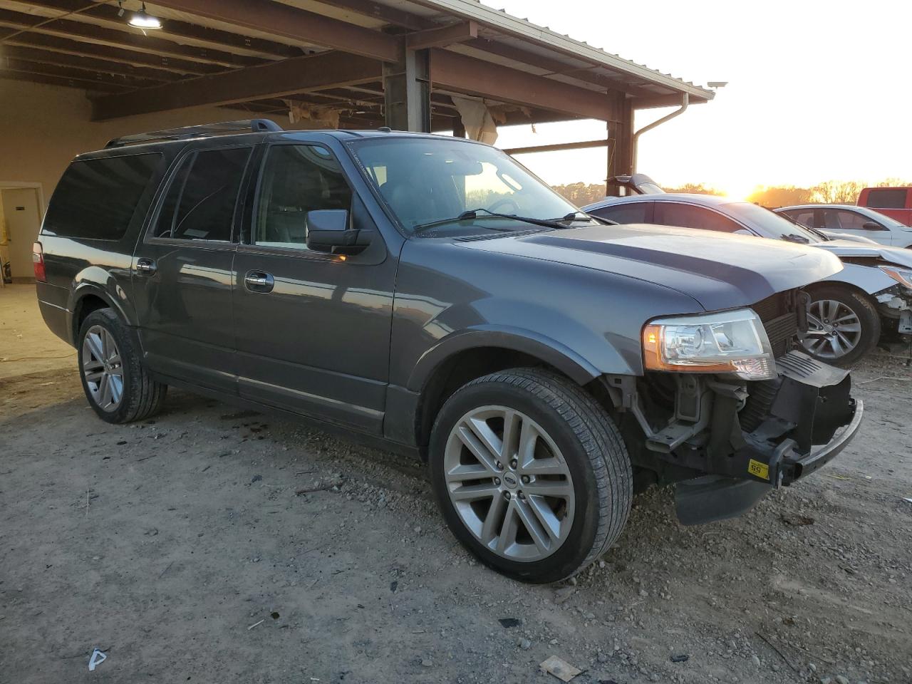 2017 Ford Expedition VIN 1FMJK1KT3HEA30020 Copart auction photo, front end damage thumbnail 4