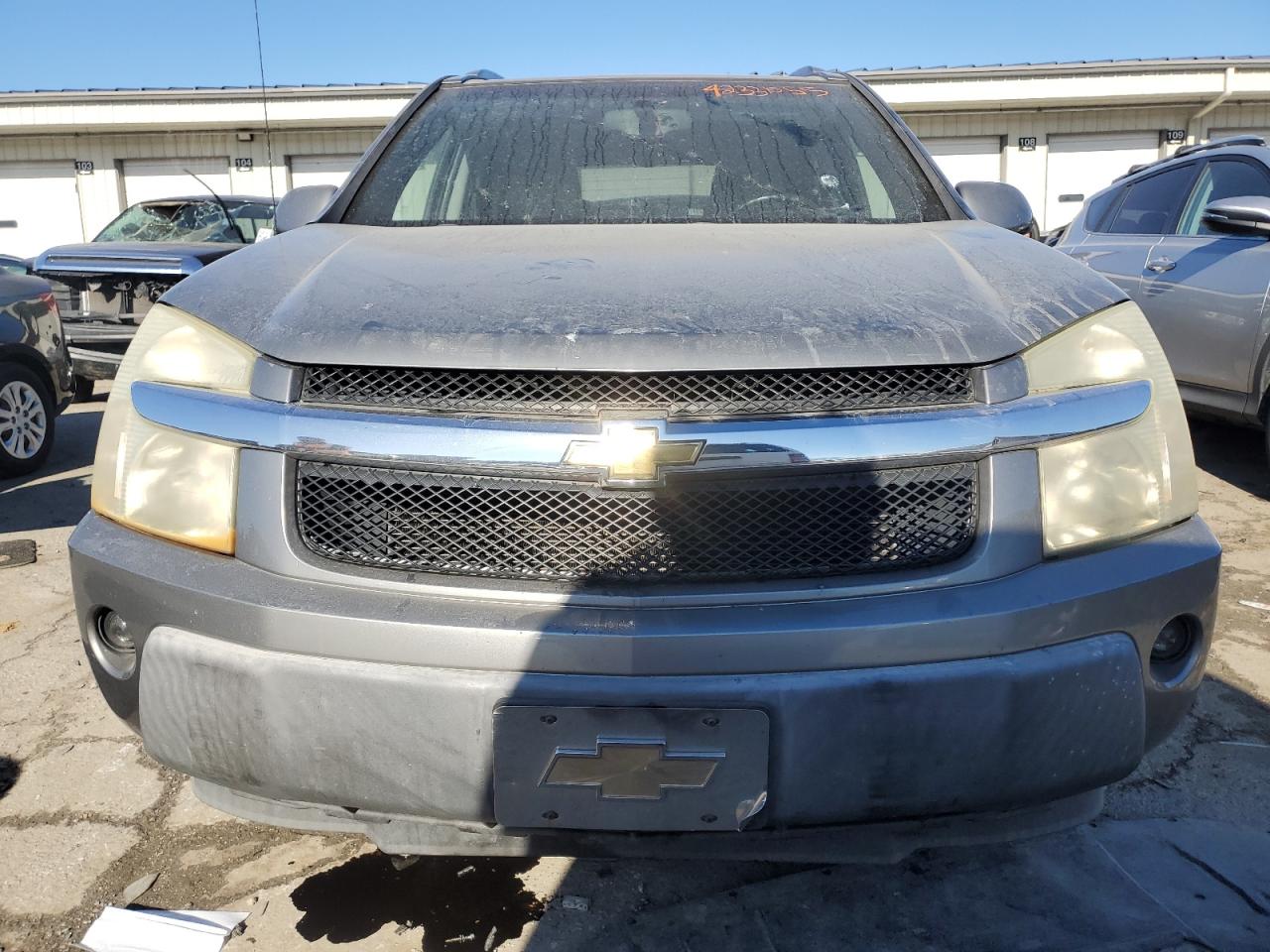 2006 Chevrolet Equinox VIN 2CNDL63F866069042 Copart auction photo, side / front end damage thumbnail 5
