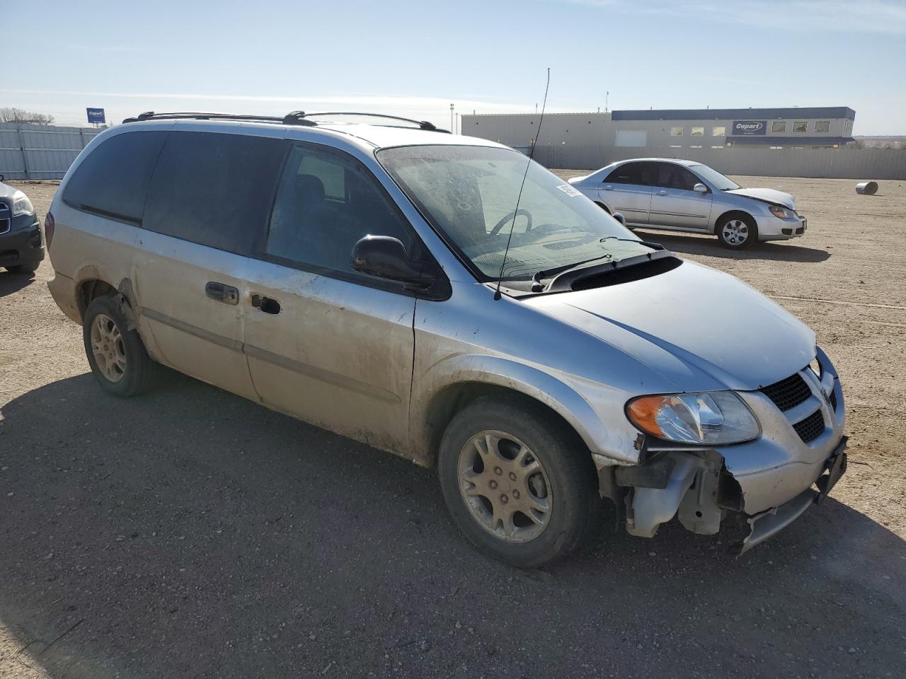 2002 Dodge Caravan VIN 2B4GP44312R603146 Copart auction photo, front end / side damage thumbnail 4