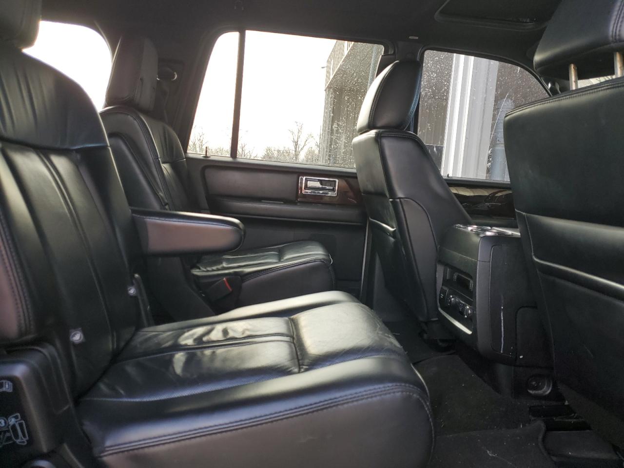 2017 Lincoln Navigator VIN 5LMJJ2JT0HEL06953 Copart auction photo, front end damage thumbnail 11