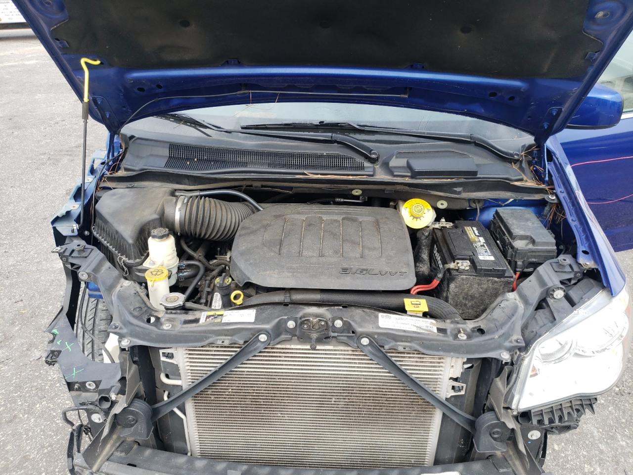 2020 Dodge Caravan VIN 2C4RDGCG8LR152731 Copart auction photo, front end damage thumbnail 14